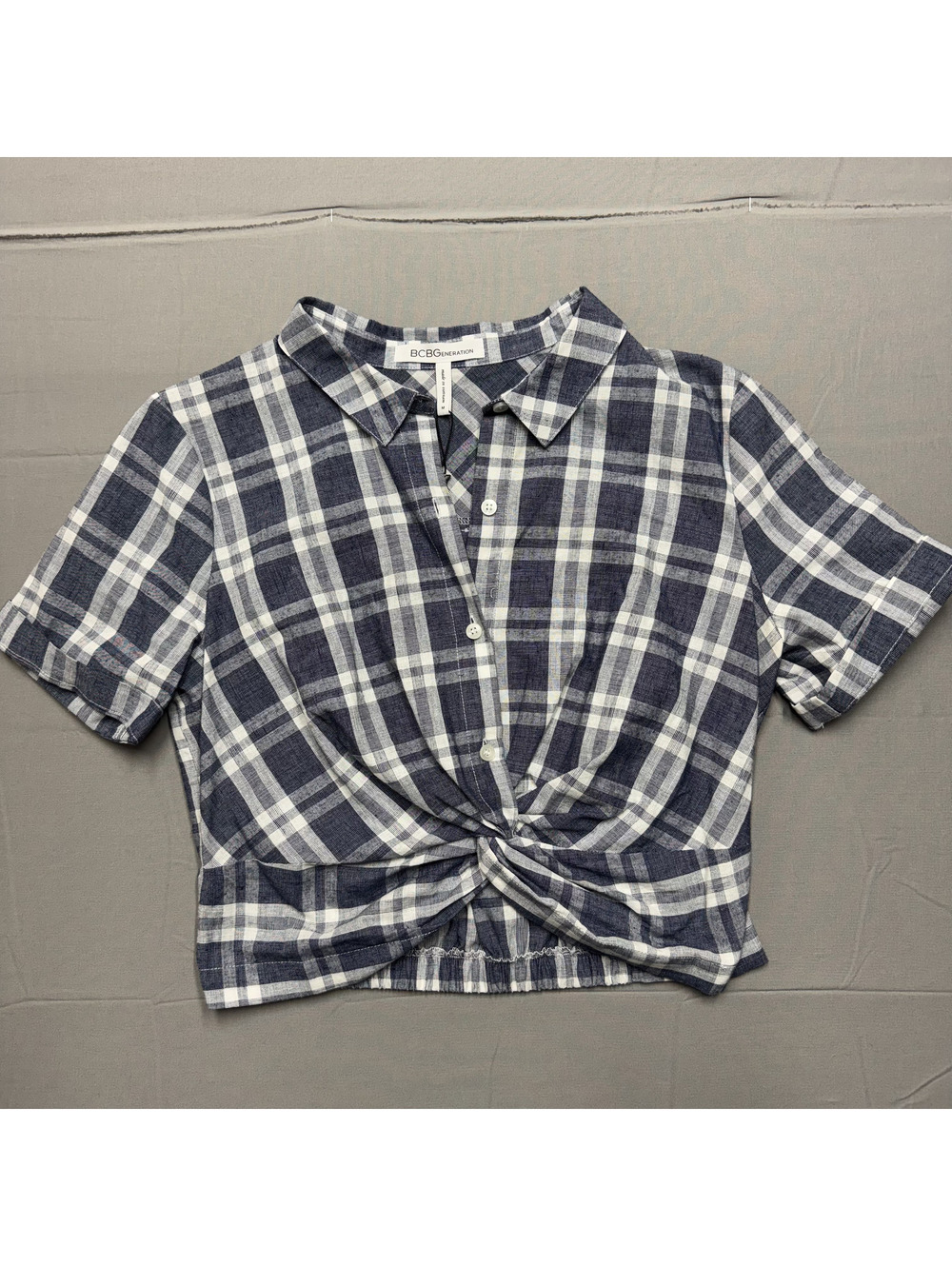 BCBGGeneration Women Blue White Plaid Crop Top Short Sleeve Knot Front M